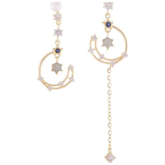 Emilene and me Jewelry - Sterling Silver 925 & Gold Plated  Earrings Star Asymmetrical Star & Moon Zodiac